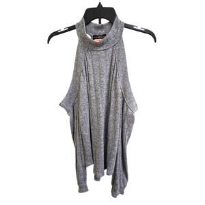 Very Good XL gray Almost Famous shirt